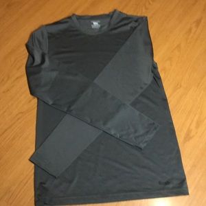 Reebok Men’s small 90% Polyester long sleeve base